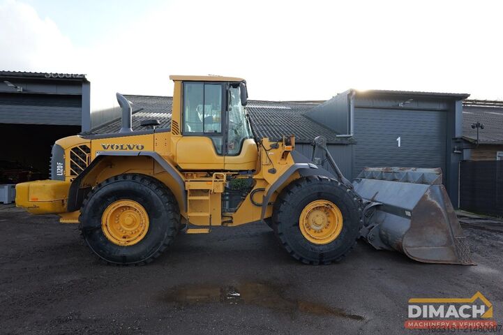 Loader Volvo L120F 4x4 - smeersysteem - camera - airco - NL ...