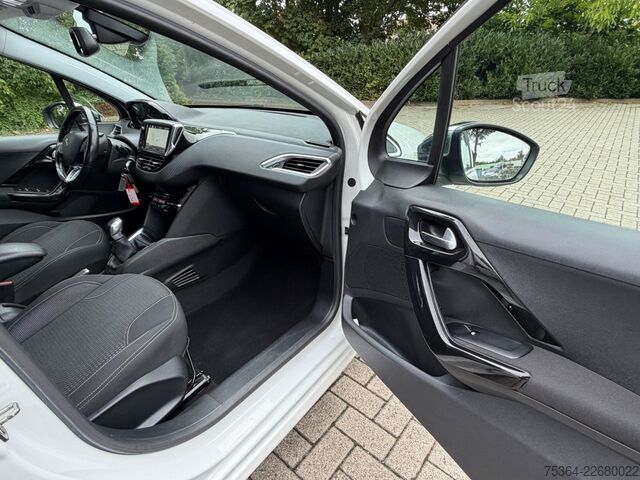 Skåpbil PEUGEOT 208 1.6 Active BlueHDi 100 STOP & START