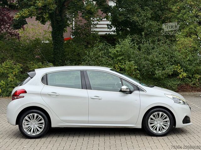 Skåpbil PEUGEOT 208 1.6 Active BlueHDi 100 STOP & START