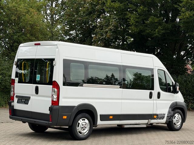 Minibussi FIAT Ducato 2.3 Multijet Maxi 5 Sitze Rollstullift