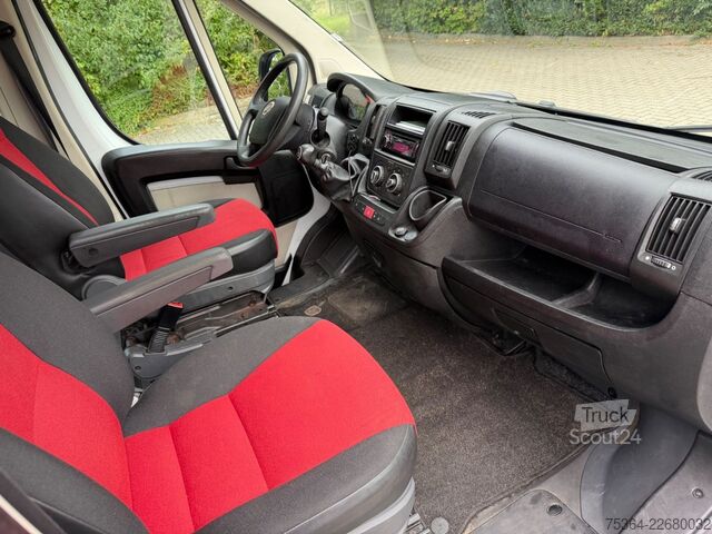 Minibussi FIAT Ducato 2.3 Multijet Maxi 5 Sitze Rollstullift