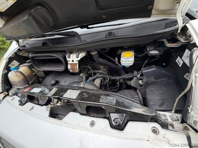 Minibussi FIAT Ducato 2.3 Multijet Maxi 5 Sitze Rollstullift