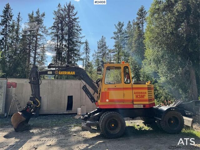 Mobiele graafmachine Åkerman H3M Wheeled Excavator – Tiltrotator and Bucket
