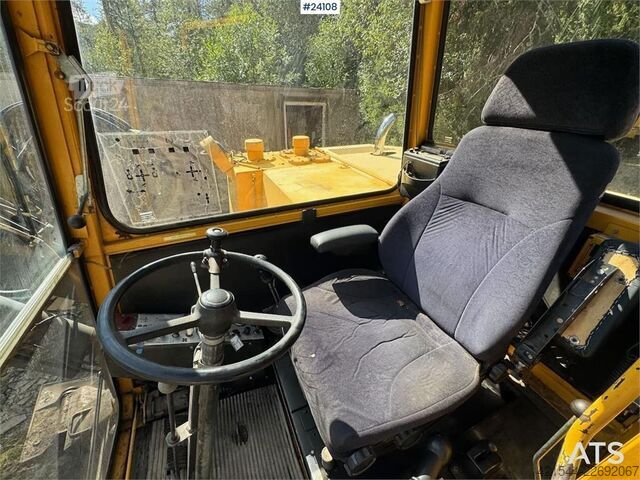 Колесен багер Åkerman H3M Wheeled Excavator – Tiltrotator and Bucket