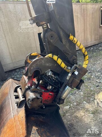 Колесен багер Åkerman H3M Wheeled Excavator – Tiltrotator and Bucket