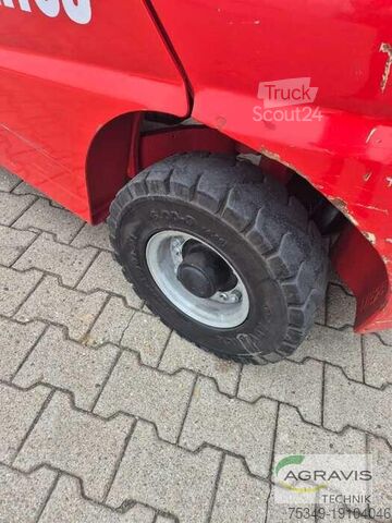 Viljuškar sa prednjim utovarivačem Manitou MI 25 D