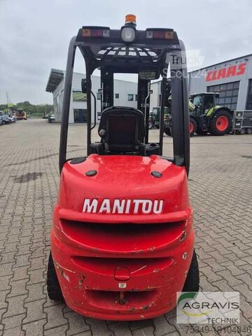 Viljuškar sa prednjim utovarivačem Manitou MI 25 D
