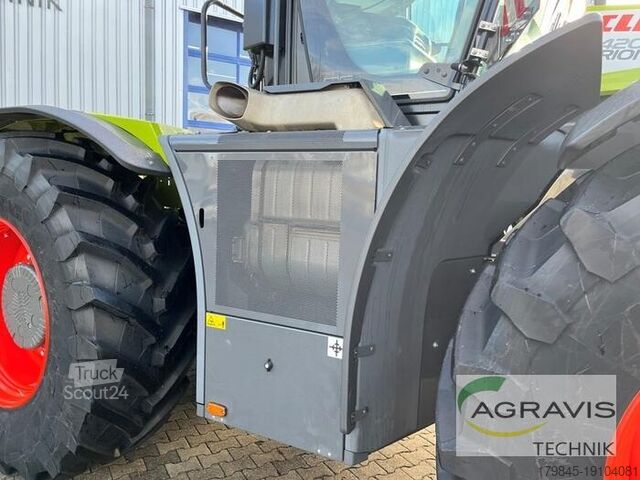 Traktor Claas XERION 4200 TRAC VC