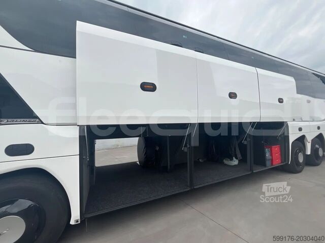 مدرب رياضي Neoplan Starliner
