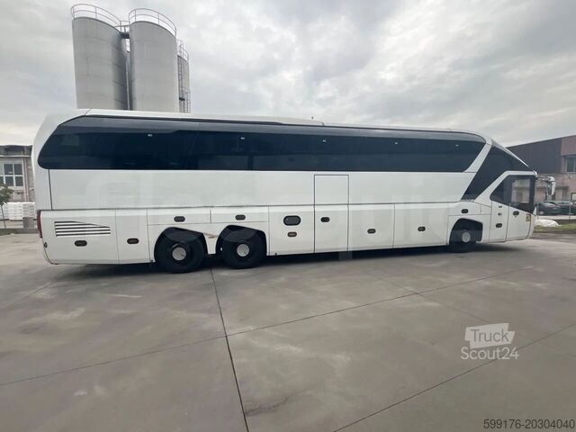 مدرب رياضي Neoplan Starliner