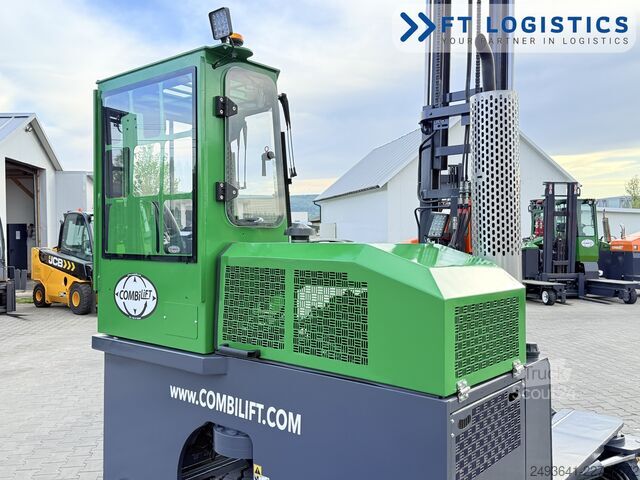чотири-напрямний навантажувач Combilift C3000 DIESEL TRIPLEX 5600 FREE-LIFT