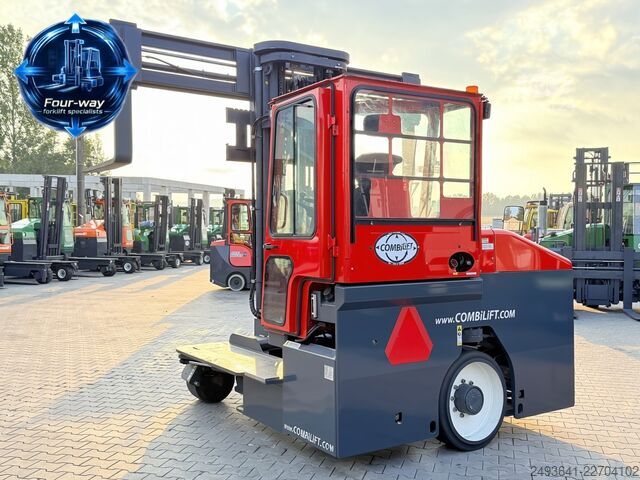 štirismerni viličar Combilift C4000ET TRIPLEX 6900 WIDE FORK POSITIONE