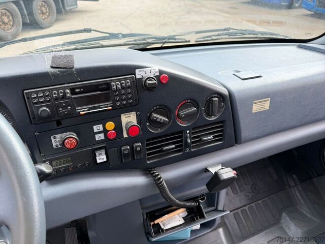 Minibus MERCEDES-BENZ 312 D Sprinter 8 Sitzer ex-Katastrophenschutz