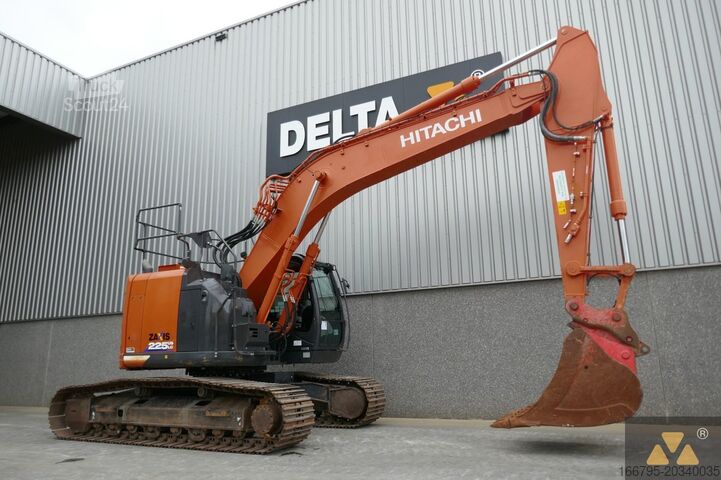 Excavateur sur chenilles Hitachi ZX225USLC-6