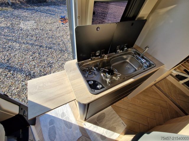 Obytné vozidlo CHAUSSON V697 SPORT LINE MJ26 /Arctic.-P.,/Autom./Connect