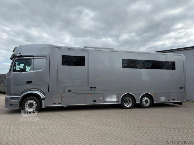 Liellopu pārvadāšanas kravas automašīna MERCEDES-BENZ Actros 2651 STX Pop-Out, Pop-Up. u. Wohntrailer