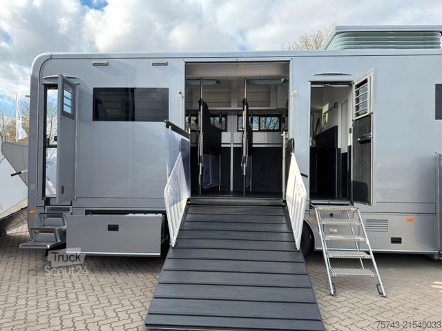 Liellopu pārvadāšanas kravas automašīna MERCEDES-BENZ Actros 2651 STX Pop-Out, Pop-Up. u. Wohntrailer