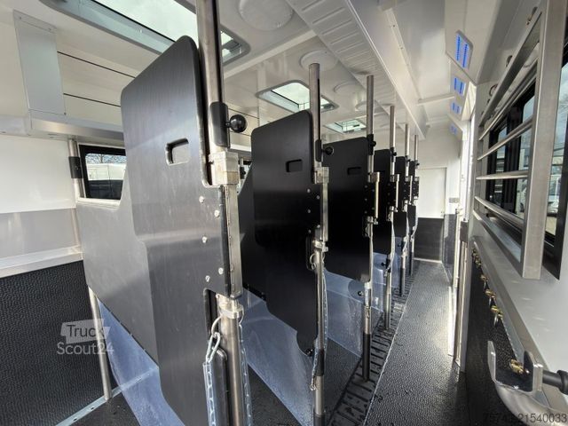 Liellopu pārvadāšanas kravas automašīna MERCEDES-BENZ Actros 2651 STX Pop-Out, Pop-Up. u. Wohntrailer