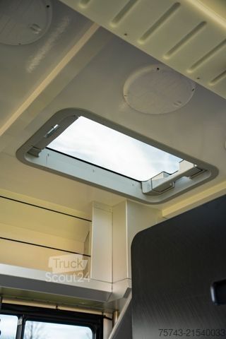 Liellopu pārvadāšanas kravas automašīna MERCEDES-BENZ Actros 2651 STX Pop-Out, Pop-Up. u. Wohntrailer