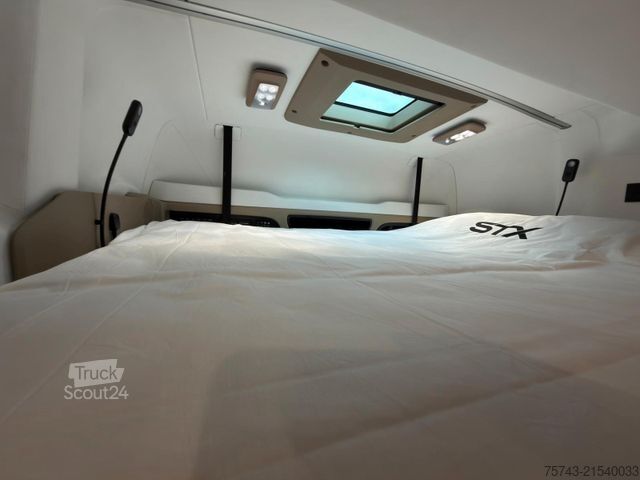 Liellopu pārvadāšanas kravas automašīna MERCEDES-BENZ Actros 2651 STX Pop-Out, Pop-Up. u. Wohntrailer