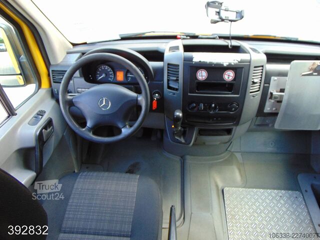 Transporter mit Koffer MERCEDES-BENZ Sprinter 310 CDI Maxi / SAXAS-COC-Kamera-Regal