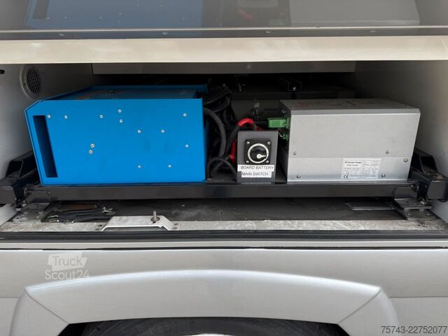 Autorulotă MERCEDES-BENZ 2651 STX Motorhome mit Garage, Pop-Pop-Out