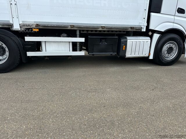 Бортовой грузовик MERCEDES-BENZ 2653 L 6x4 Actros 5 HiabXHipro232ES6 bis 16.90m
