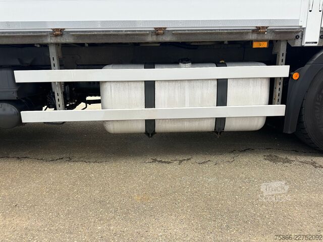 Бортовой грузовик MERCEDES-BENZ 2653 L 6x4 Actros 5 HiabXHipro232ES6 bis 16.90m
