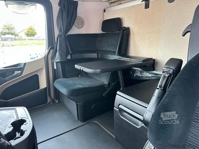 Бортовой грузовик MERCEDES-BENZ 2653 L 6x4 Actros 5 HiabXHipro232ES6 bis 16.90m