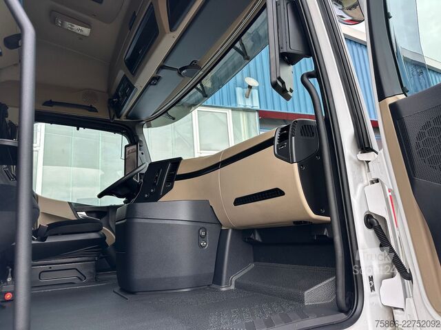 Бортовой грузовик MERCEDES-BENZ 2653 L 6x4 Actros 5 HiabXHipro232ES6 bis 16.90m