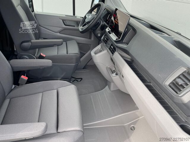 Duba panelată MAN TGE 3.180 L3H3 MIXTO 4x4 STANDHZ ACC LENKRADHZ