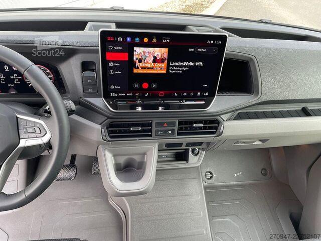 Duba panelată MAN TGE 3.180 L3H3 MIXTO 4x4 STANDHZ ACC LENKRADHZ