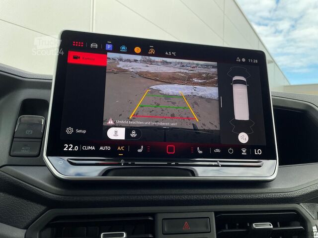 Duba panelată MAN TGE 3.180 L3H3 MIXTO 4x4 STANDHZ ACC LENKRADHZ