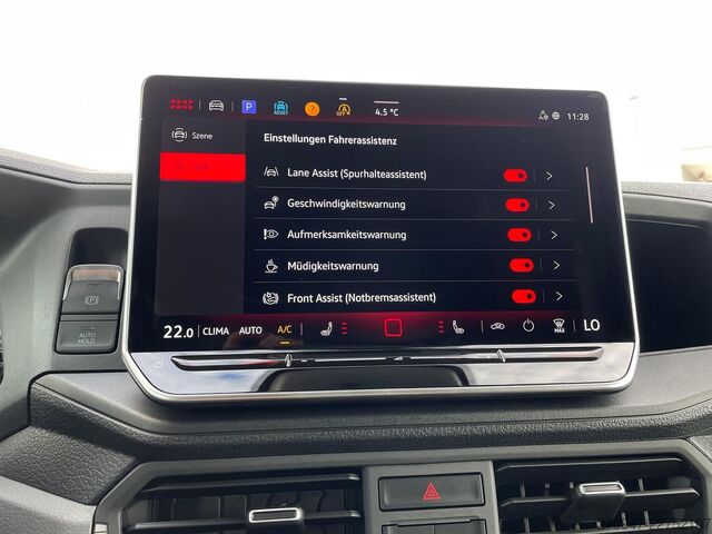 Duba panelată MAN TGE 3.180 L3H3 MIXTO 4x4 STANDHZ ACC LENKRADHZ