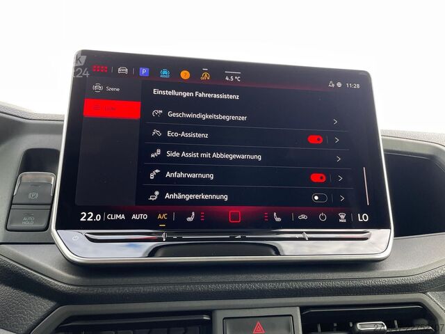 Duba panelată MAN TGE 3.180 L3H3 MIXTO 4x4 STANDHZ ACC LENKRADHZ