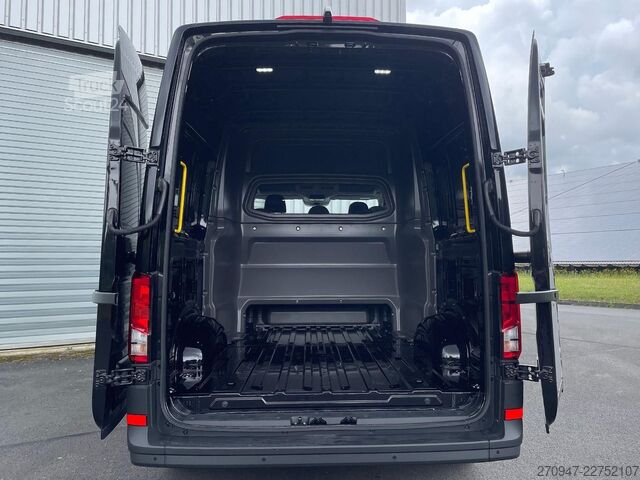 Duba panelată MAN TGE 3.180 L3H3 MIXTO 4x4 STANDHZ ACC LENKRADHZ