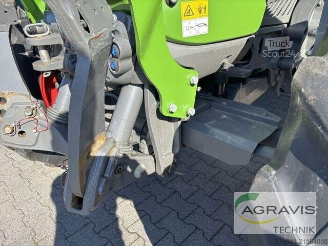 Traktor Fendt 718 VARIO S4