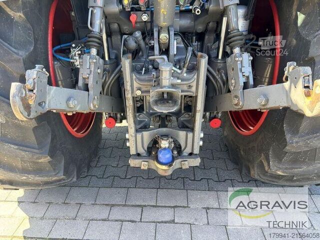 Traktor Fendt 718 VARIO S4