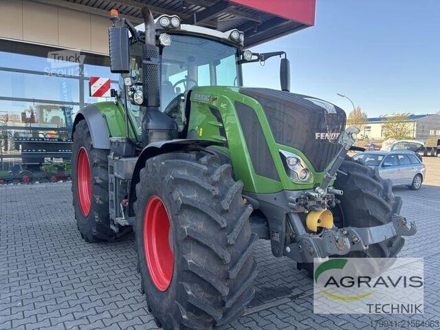 Traktor Fendt 828 VARIO S4