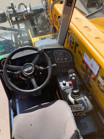 Chariot télescopique JCB 525-60HI-VIZ