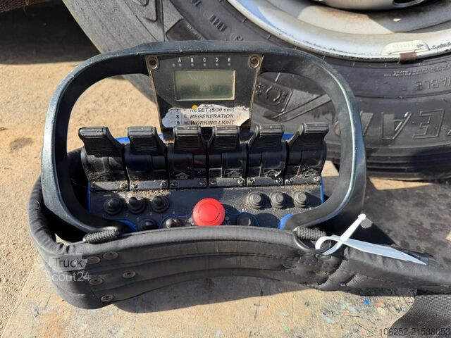 Camión grúa Volvo FH 460 6X4 + (26.5m) CRANE COPMA 530.7 + FlY-JI...