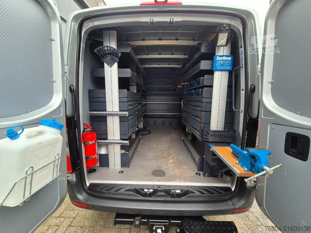 Delivery van Mercedes-Benz Sprinter 317 CDI L1H1 Automaat Sortimo inrichti...