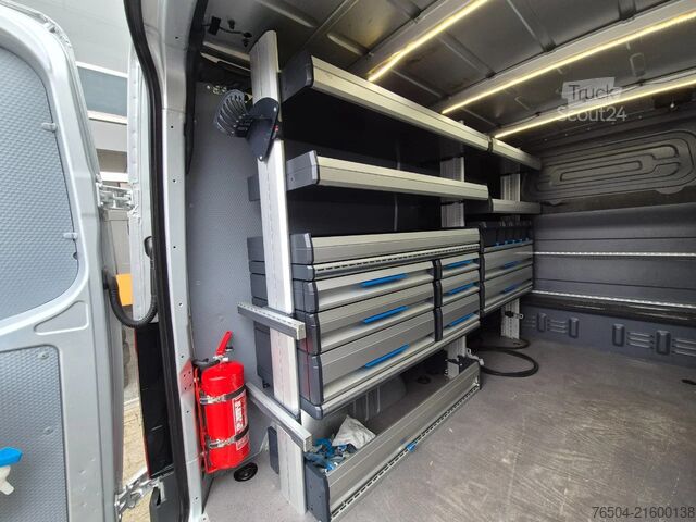 Delivery van Mercedes-Benz Sprinter 317 CDI L1H1 Automaat Sortimo inrichti...