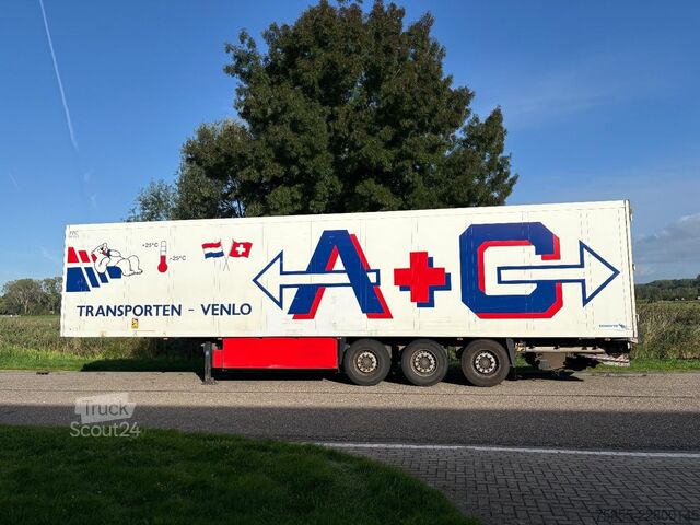 Транспортиране в хладилник/замразено Schmitz SKO 24 Carrier Maxima 1300 / SAF Disc / Loading...