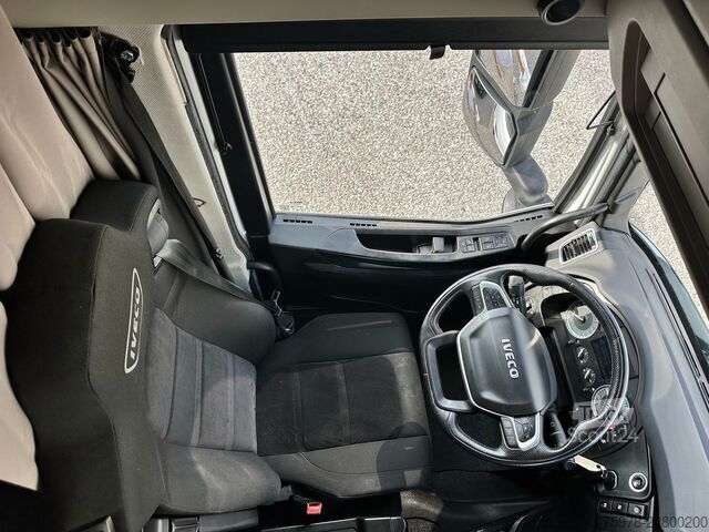 Tracteur routier standard Iveco SWAY 530 TP