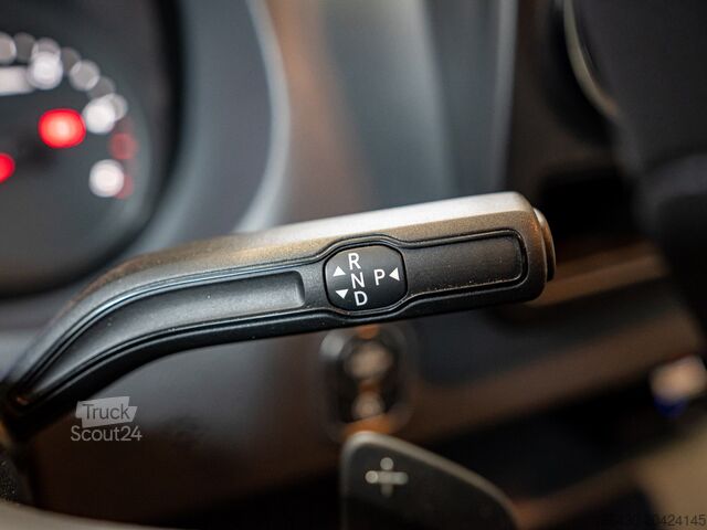 High top van Mercedes-Benz Sprinter 315 CDI Kasten L2H2 AHK Stdhz. Navi