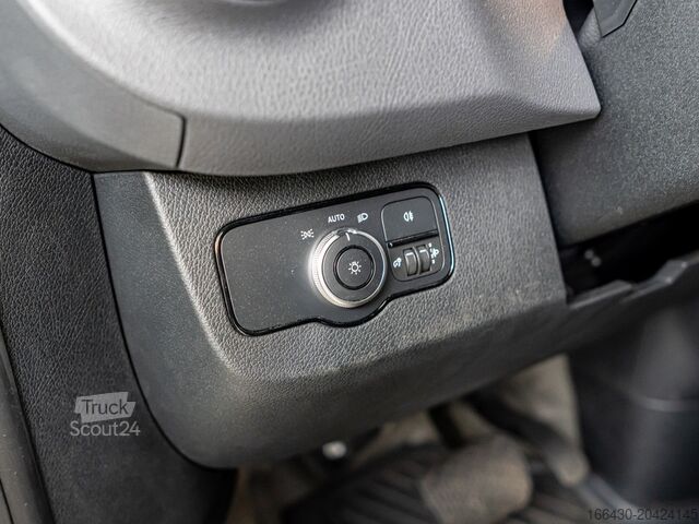 High top van Mercedes-Benz Sprinter 315 CDI Kasten L2H2 AHK Stdhz. Navi