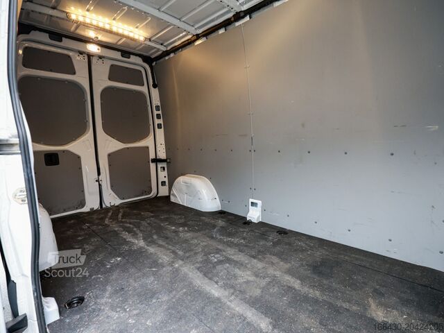 Furgone a tetto alto Mercedes-Benz Sprinter 315 CDI Kasten L2H2 AHK Stdhz. Navi