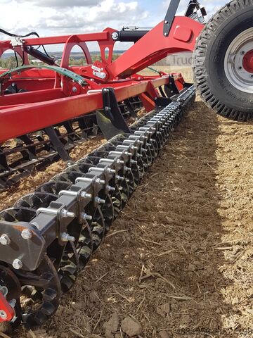 Zařízení pro přípravu secího lůžka - kompaktní stroj SMS (CZ) Kompaktor Severit 600