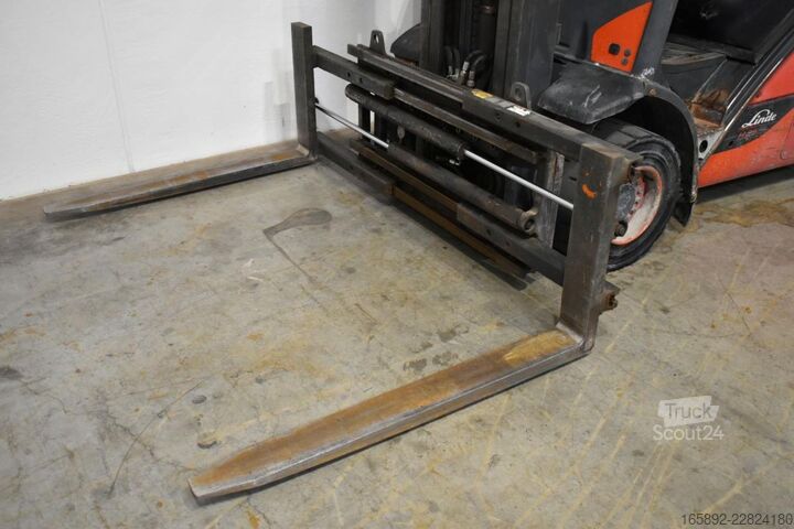 رافعة شوكية Linde H 25 D EVO 392-02